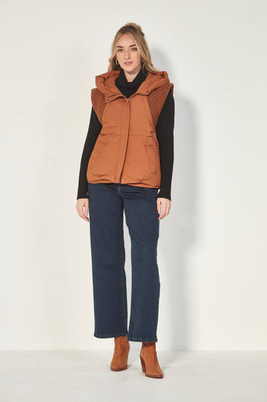 Chaka Vest - Nutmeg - Vest VERGE