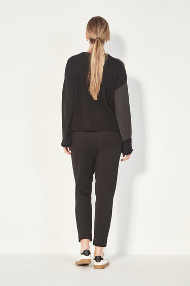 Loom Sweater - Black - Sweater VERGE