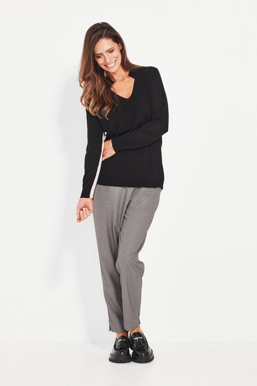 Manhattan Sweater - Black - Sweater VERGE